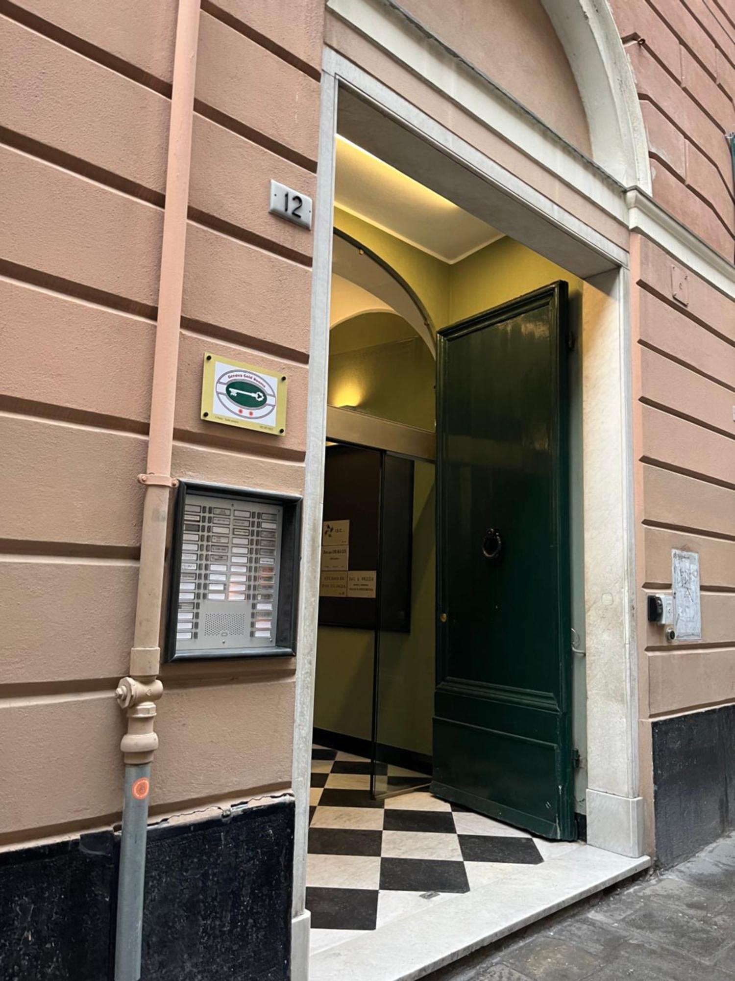 Genova Gold Rooms Luaran gambar