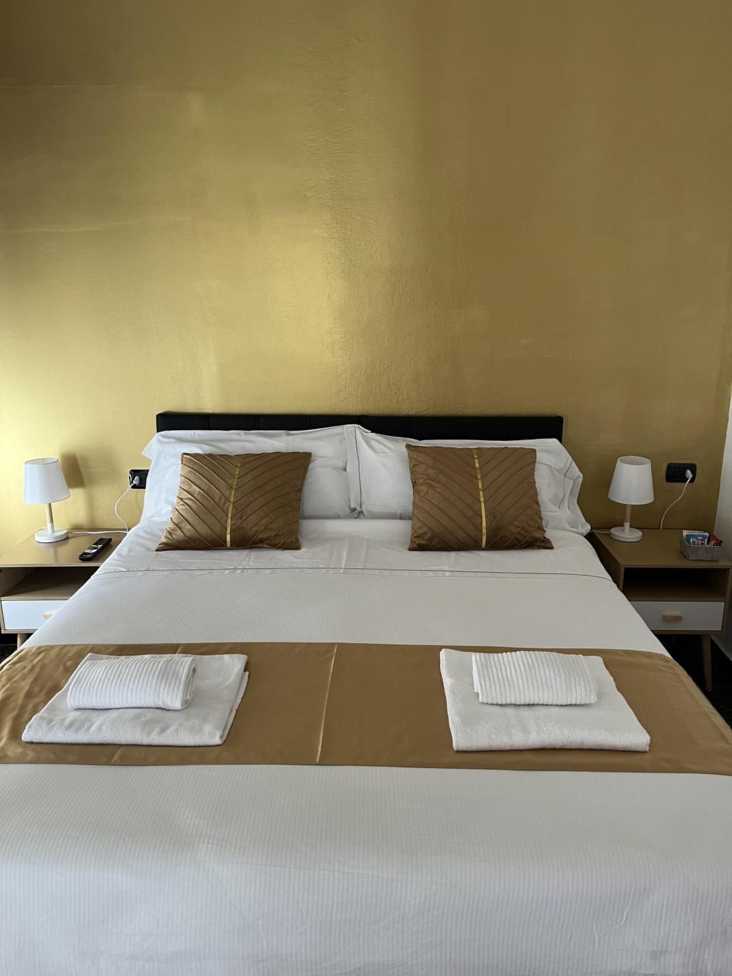 Genova Gold Rooms Luaran gambar