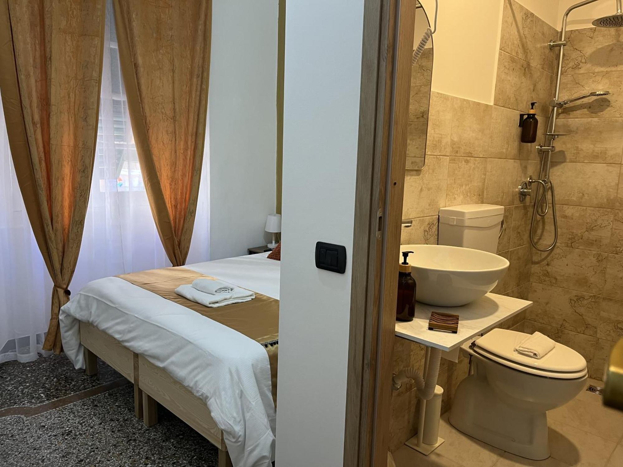 Genova Gold Rooms Luaran gambar