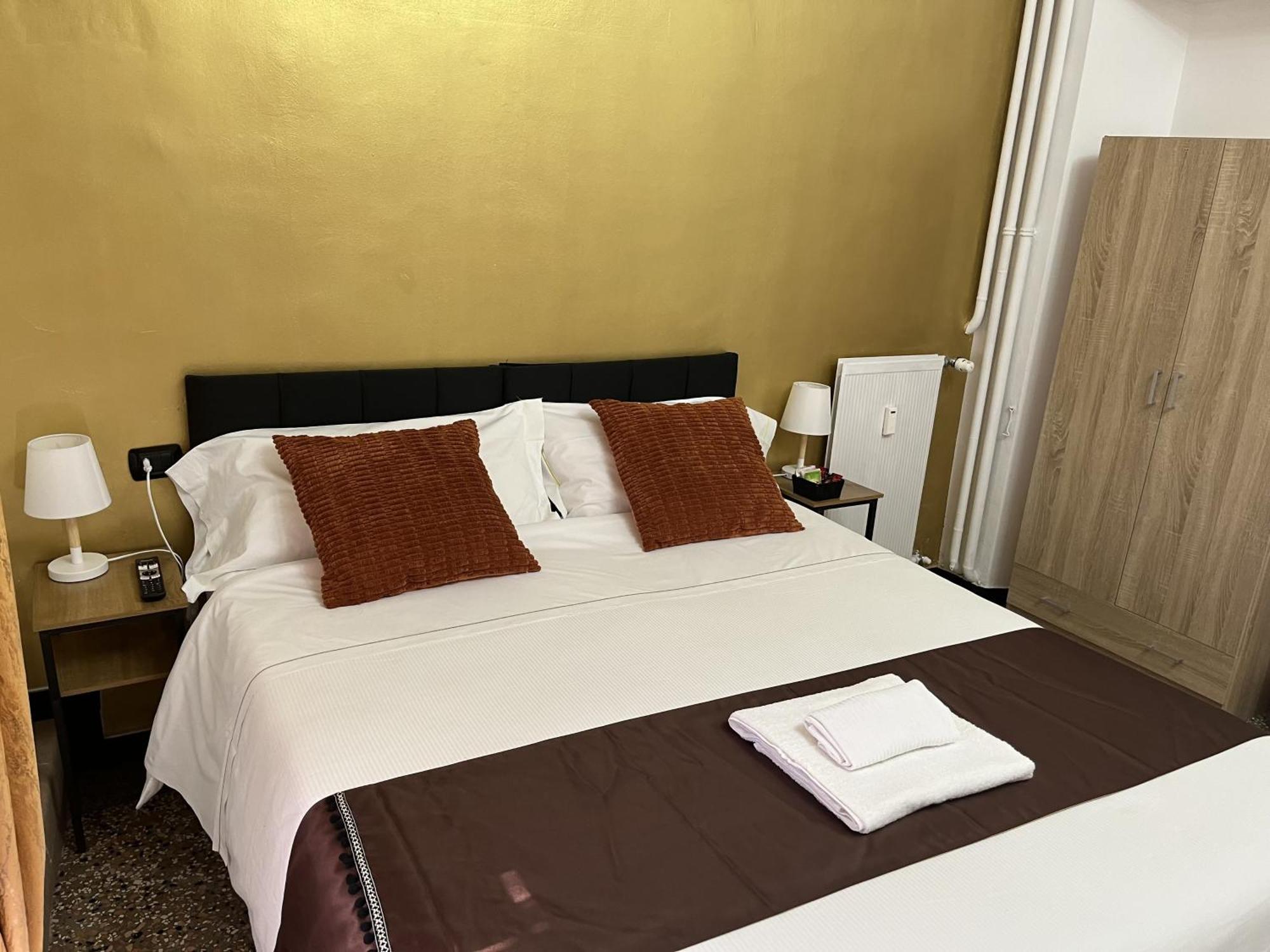 Genova Gold Rooms Luaran gambar