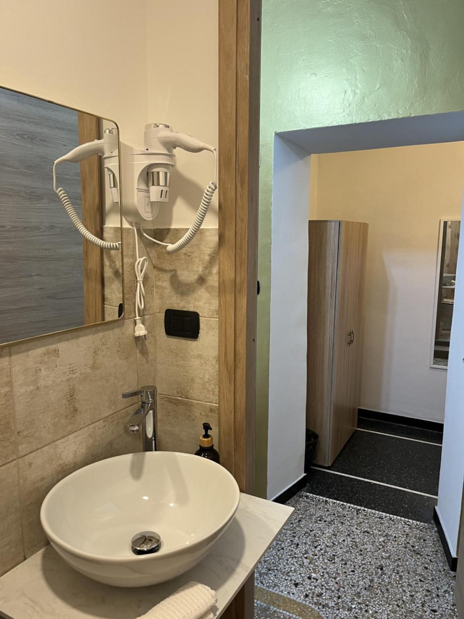 Genova Gold Rooms Bilik gambar